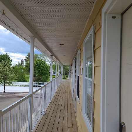 Bouctouche Bay Inn Экстерьер фото