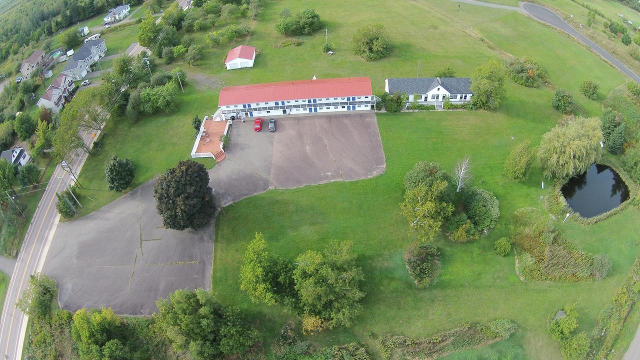 Bouctouche Bay Inn Экстерьер фото